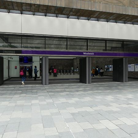 2 Bed Flat, Dedicated Workspace, Parking, 4Ktv ロンドン エクステリア 写真